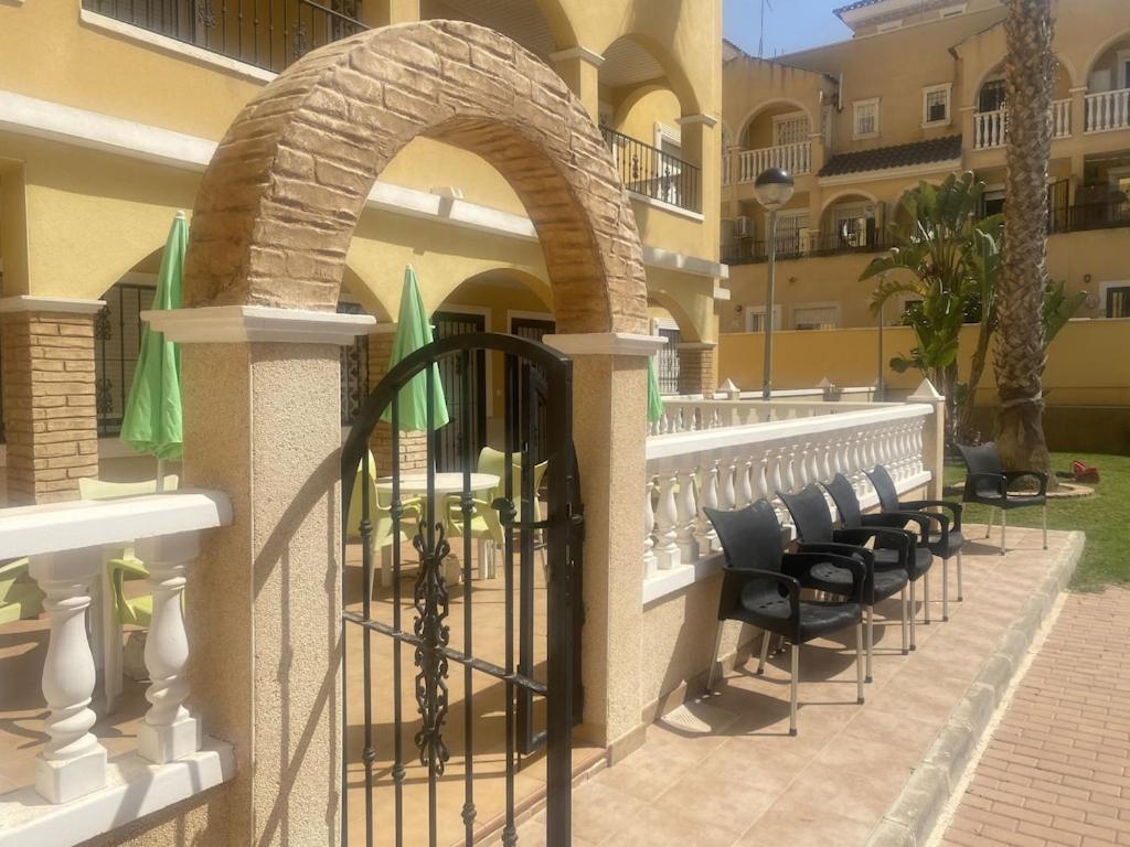 Top Floor Spacious Apartment With Roof Terrace Alicante Exterior photo